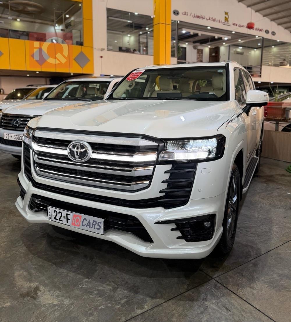 تۆیۆتا لاند کروزەر